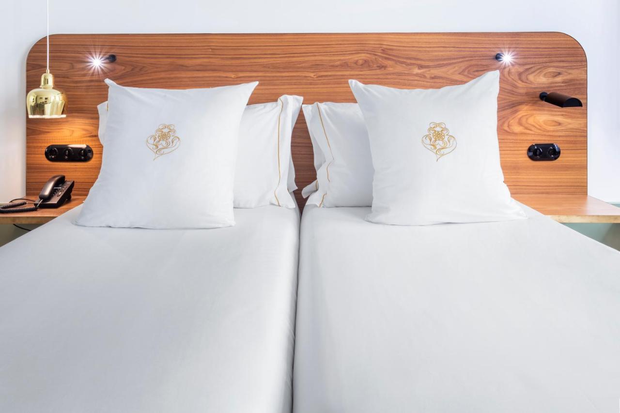 One Shot Aliados Goldsmith Hotel Porto Bagian luar foto