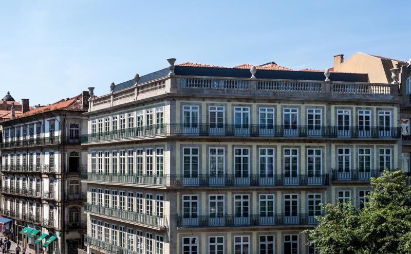 One Shot Aliados Goldsmith Hotel Porto Bagian luar foto
